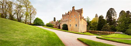 panoramic and building exterior and sky - Cawdor Castle, Cawdor, Highland Region, Scotland, United Kingdom Stock Photo - Rights-Managed, Code: 700-04424987