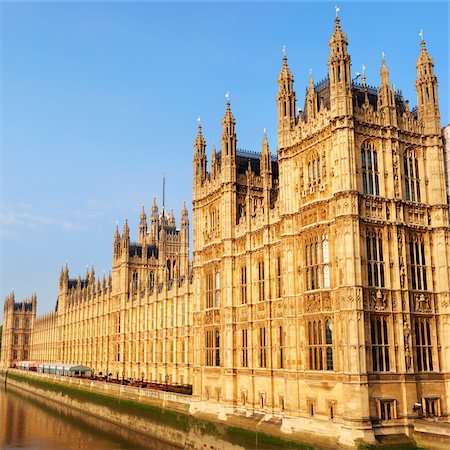 façade - East Facade of Houses of Parliament, London, England, United Kingdom Foto de stock - Con derechos protegidos, Código: 700-04425003