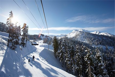 skieur (homme et femme) - Remontées mécaniques, mont Whistler, Whistler, Colombie-Britannique, Canada Photographie de stock - Rights-Managed, Code: 700-05389328