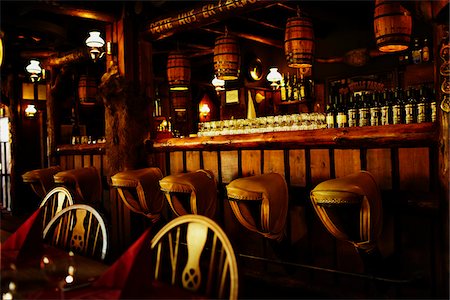 Bar in Restaurant Stock Photo - Rights-Managed, Code: 700-05389351