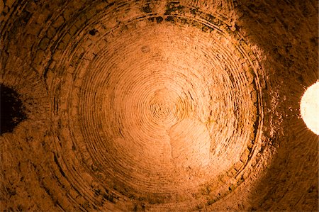 diocletian's palace - Plafond au sous-sol, le palais de Dioclétien, Split, Dalmatie, Croatie Photographie de stock - Rights-Managed, Code: 700-05451891