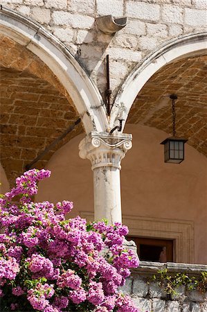 patio lights - The Garden Restaurant, Dubrovnik, Dubrovnik-Neretva County, Croatia Stock Photo - Rights-Managed, Code: 700-05451953