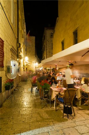 patio umbrella - Nightlife, Dubrovnik, Dubrovnik-Neretva County, Croatia Stock Photo - Rights-Managed, Code: 700-05451972