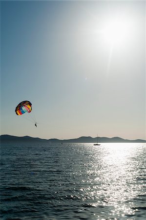 Parachute et bateaux, Zadar, Zadar comté, région de la Dalmatie, Croatie Photographie de stock - Rights-Managed, Code: 700-05452019