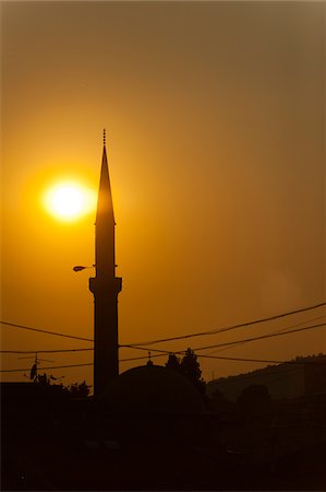 Mosquée au coucher du soleil, Sarajevo, Bosnie-Herzégovine Photographie de stock - Rights-Managed, Code: 700-05452036