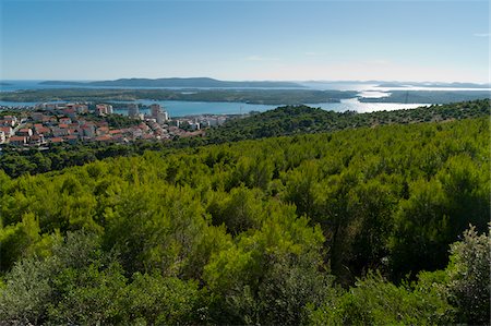 Overview of Town and Surrounding Country, Sibenik, Dalmatia, Croatia Foto de stock - Con derechos protegidos, Código: 700-05452059