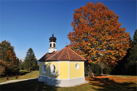 Chapel Maria Rast in Autumn, near Krun, Oberbayern, Bavaria, Germany Foto de stock - Direito Controlado, Número: 700-05524252