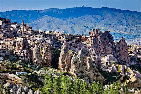 Rock Formation logements, la vallée des pigeons, Cappadoce, Turquie Photographie de stock - Rights-Managed, Code: 700-05609594