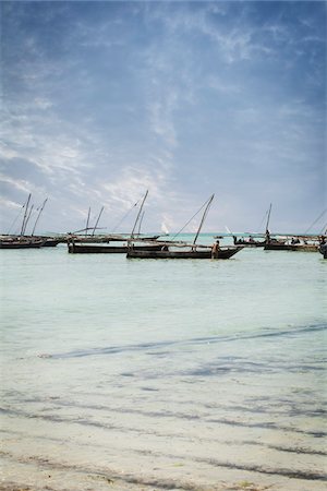 Dhows off Zanzibar Island, Tanzania Foto de stock - Con derechos protegidos, Código: 700-05609667