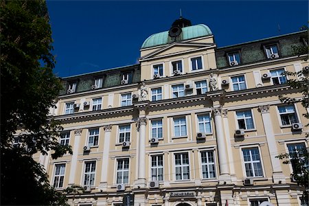 Architecture de la Banque, Sofia, Bulgarie Photographie de stock - Rights-Managed, Code: 700-05609791