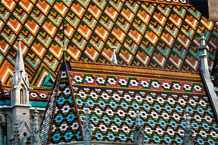Gros plan du toit, l'église Matthias, Castle Hill, Budapest, Hongrie Photographie de stock - Rights-Managed, Code: 700-05609855