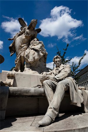 engelhaft - Statue von Ferdinand Raimund, Wien, Österreich Stockbilder - Lizenzpflichtiges, Bildnummer: 700-05609908