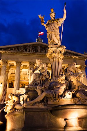 pilar - Pallas-Athene Fountain in front of Austrian Parliament Building, Vienna, Austria Foto de stock - Con derechos protegidos, Código: 700-05609915