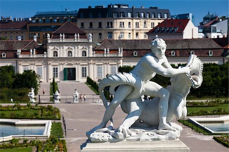 Statue in Garten, Belvedere Palast, Wien, Österreich Stockbilder - Lizenzpflichtiges, Bildnummer: 700-05609949