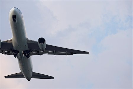 planes in the sky - Plane Taking Off Stock Photo - Rights-Managed, Code: 700-05641918