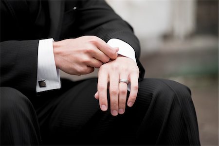 dinner jacket - Groom Adjusting Cuff Stock Photo - Rights-Managed, Code: 700-05641986