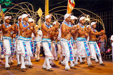 sri lankan ethnicity (male) - Wewel Viyanno, Esala Perahera Festival, Kandy, Sri Lanka Stock Photo - Rights-Managed, Code: 700-05642327