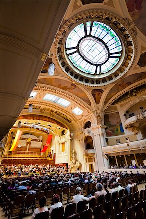 people and theater stage - Prague Symphony Orchestra Rehearsing, Smetana Hall, Municipal House, Prague, Czech Republic Stock Photo - Rights-Managed, Code: 700-05642422