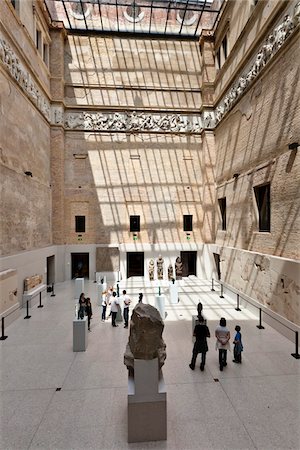 exhibición - Interior of Neus Museum, Museum Island, Berlin, Germany Foto de stock - Con derechos protegidos, Código: 700-05642510