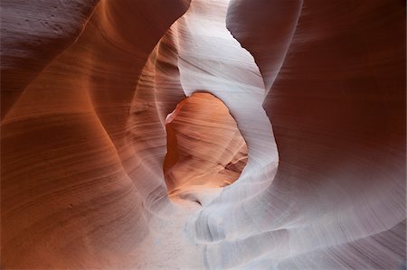 Abaisser l'Antelope Canyon, Antelope Canyon, Page, Arizona, USA Photographie de stock - Rights-Managed, Code: 700-05662428