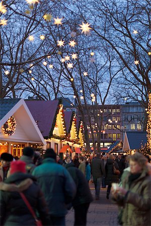 fair - Chrismas Market, Cologne Neumarkt, Cologne, Germany Foto de stock - Con derechos protegidos, Código: 700-05756235