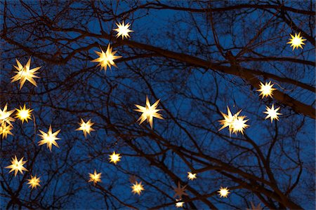 string of lights not people - Christmas Lights, Cologne Neumarkt, Cologne, Germany Stock Photo - Rights-Managed, Code: 700-05756233