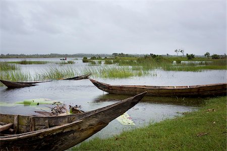 simsearch:600-06368357,k - Fishing Boats Along River, Madagascar Stock Photo - Rights-Managed, Code: 700-05756345