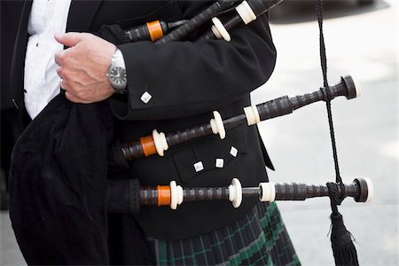 Bagpipe Player Stock Photo - Rights-Managed, Code: 700-05756405