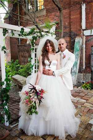 Portrait of Bride and Groom Foto de stock - Con derechos protegidos, Código: 700-05786473