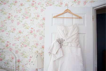 papier peint - Robe de mariée Photographie de stock - Rights-Managed, Code: 700-05786666