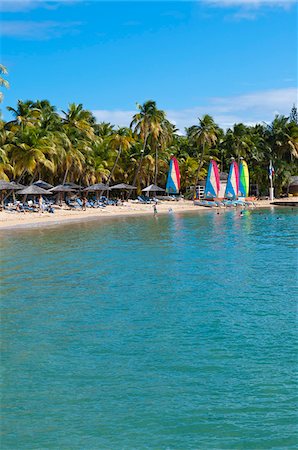 sun umbrella - Morris Bay Beach, Antigua, Antigua et Barbuda Photographie de stock - Rights-Managed, Code: 700-05800562