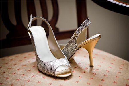 Chaussures de haut talon Photographie de stock - Rights-Managed, Code: 700-05803339