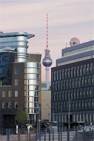 exterior office buildings - Tour Fernsehturm et Cityscape, Berlin, Allemagne Photographie de stock - Rights-Managed, Code: 700-05803426