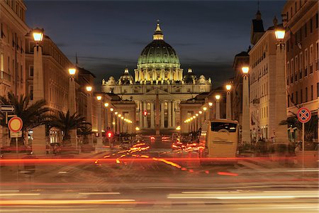 street scenes night - Via della Conciliazione and Saint Peter's Basilica, Vatican City, Rome, Italy Stock Photo - Rights-Managed, Code: 700-05821962