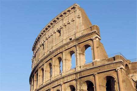 simsearch:700-05821971,k - Colosseum, Rome, Lazio, Italy Fotografie stock - Rights-Managed, Codice: 700-05821975