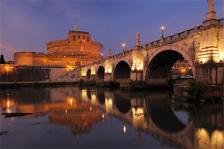 Castel Sant'Angelo and Ponte Sant'Angelo, Rome, Lazio, Italy Foto de stock - Con derechos protegidos, Código: 700-05821971