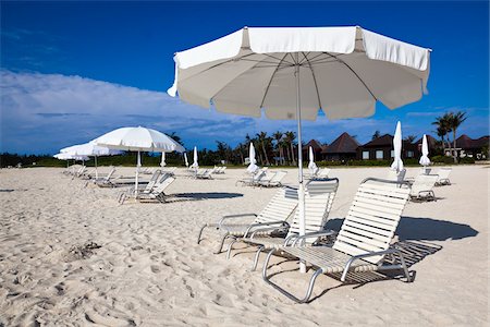 parasol de plage - Okuma Beach Resort, l'île d'Okinawa, Okinawa Prefecture, Japon Photographie de stock - Rights-Managed, Code: 700-05837387