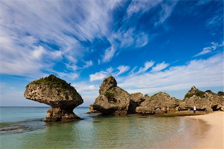 Rock Formations, Hotel Nikko Alivila, Yomitan, Nakagami District, Okinawa Island, Okinawa Prefecture, Japan Foto de stock - Con derechos protegidos, Código: 700-05837400