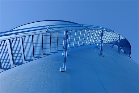 Treppen auf Seite der Öltank, Longyearbyen, Svalbard, Spitzbergen, Norwegen Stockbilder - Lizenzpflichtiges, Bildnummer: 700-05837503