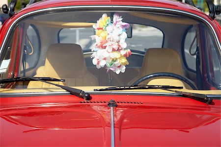 Close-up of Volkswagen Beetle, Soorts-Hossegor, Aquitaine, France Foto de stock - Con derechos protegidos, Código: 700-05854195