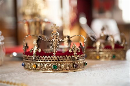 eastern orthodox - Close-Up of Crown Foto de stock - Con derechos protegidos, Código: 700-05855058