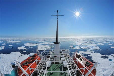 Expedition Vessel, Greenland Sea, Arctic Ocean, Arctic Foto de stock - Con derechos protegidos, Código: 700-05947701