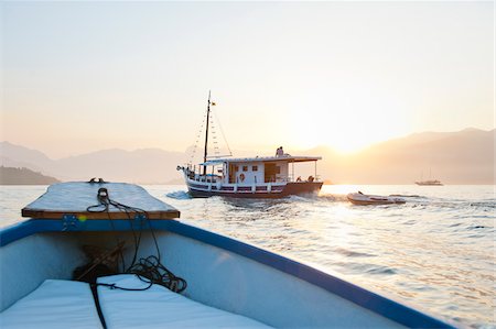 remorqueur (bateau) - Boating near Paraty, Rio de Janeiro, Brazil Foto de stock - Con derechos protegidos, Código: 700-05947878