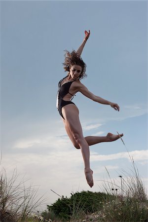 elegant lady full body - Dancer on Sand Dune Stock Photo - Rights-Managed, Code: 700-05974021
