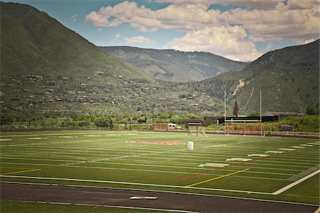 football field nobody - Football Field, Aspen, Colorado, USA Foto de stock - Con derechos protegidos, Código: 700-05972989