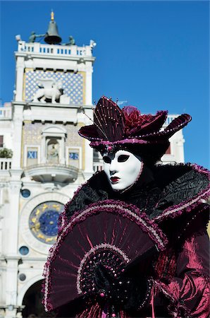Porträt der Frau trägt Kostüm im Karneval, Venedig, Italien Stockbilder - Lizenzpflichtiges, Bildnummer: 700-05973327