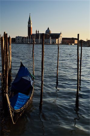 famous photo of dock - Gondola and San Giorgio Maggiore, Venice, Italy Stock Photo - Rights-Managed, Code: 700-05973344