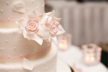 Close-Up of Wedding Cake Foto de stock - Con derechos protegidos, Código: 700-05973600