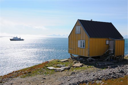 danish (places and things) - Maison en bois, Ittoqqortoormiit, Sermersooq, Groenland Photographie de stock - Rights-Managed, Code: 700-05973791