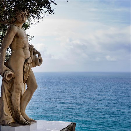 simsearch:862-06676889,k - Statue au parc Thermal, Ischia, Campanie, Italie Photographie de stock - Rights-Managed, Code: 700-06009157